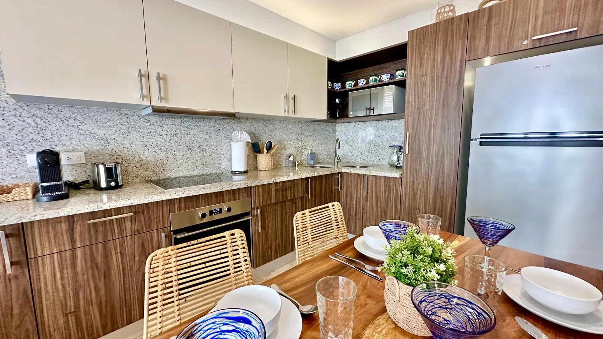 Family Condo- Fast Wifi And Oceanview Pool Playa del Carmen