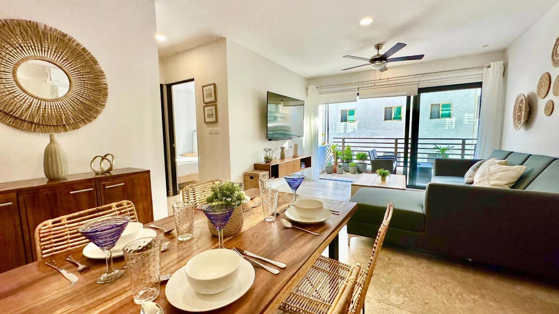 Family Condo- Fast Wifi And Oceanview Pool Playa del Carmen